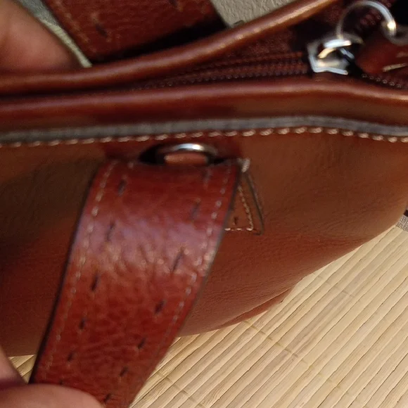 Fossil Rich Brown Leather Shoulder Bag - Picture 6 of 16